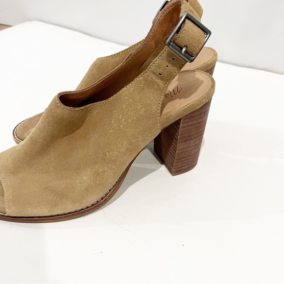Madewell The Cary Sandal in Suede - Picture 5 of 8